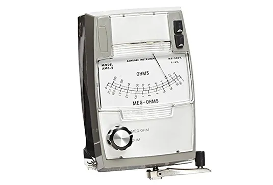 Amprobe Power Quality, Ground Resistance & Insulation Testers AMC-2 testeur d’isolement à manivelle
