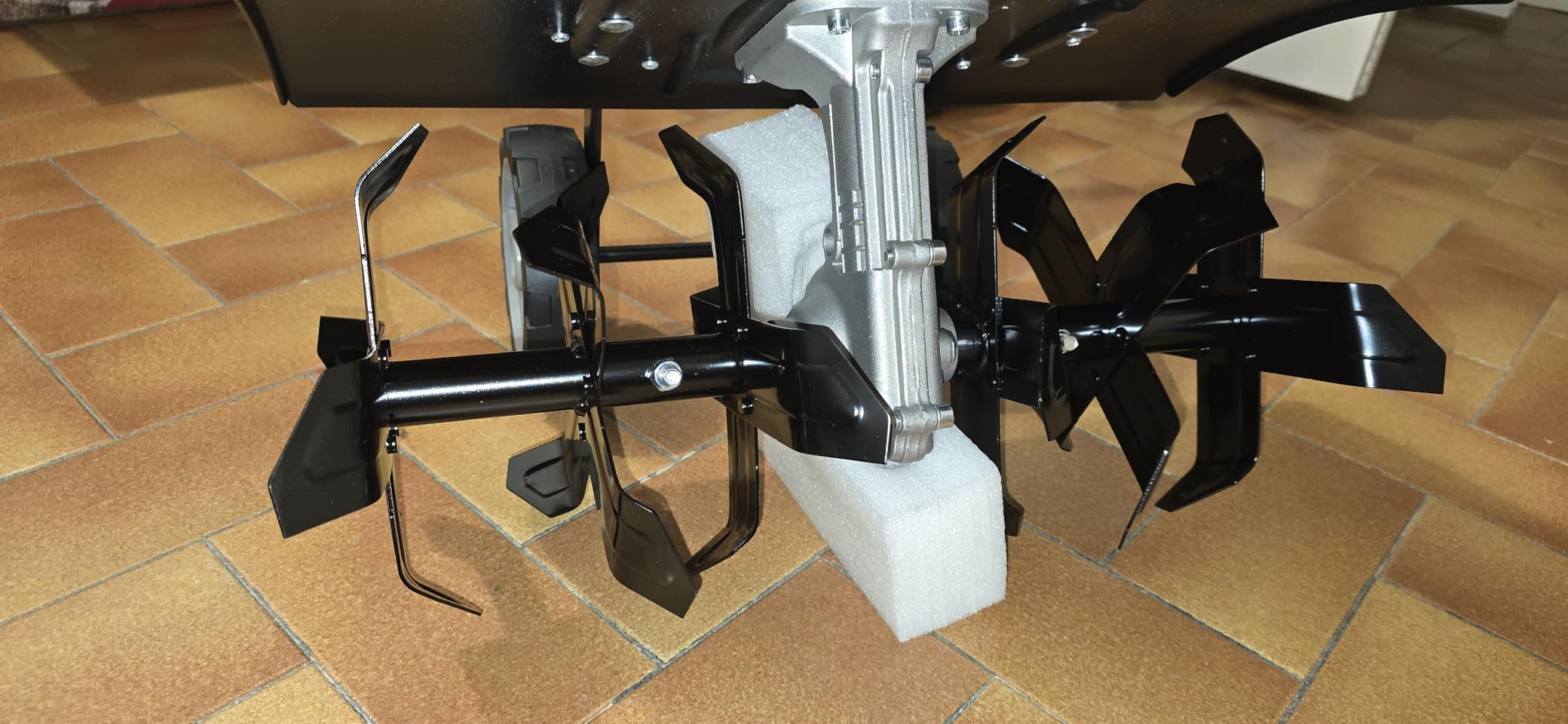Scheppach KG Series MTE460 motobineuse électrique 1500 W 24 couteaux