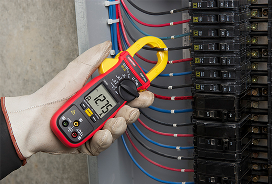 Amprobe Clamp Meters AMP-320 pince ampèremétrique TRMS 600 A AC/DC