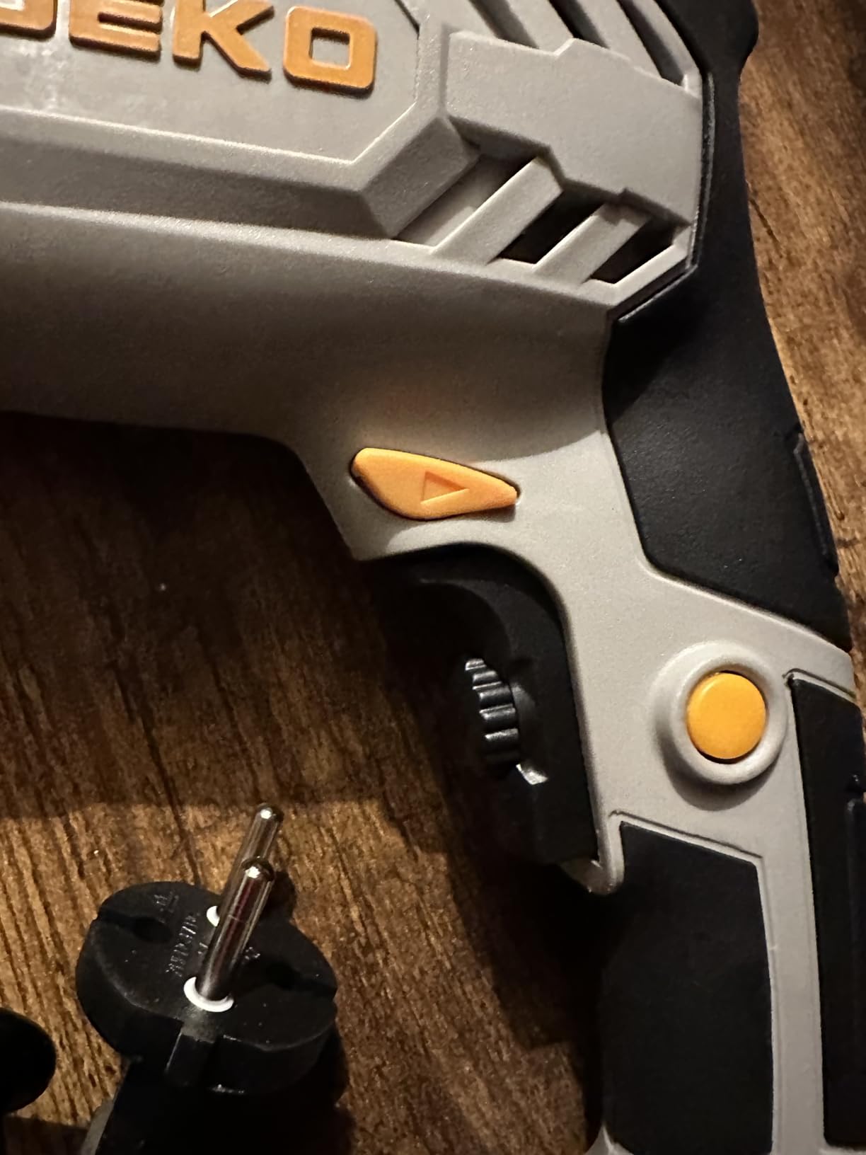 DEKOPRO POWER TOOLS perceuse à percussion 710 W avec 12 mèches