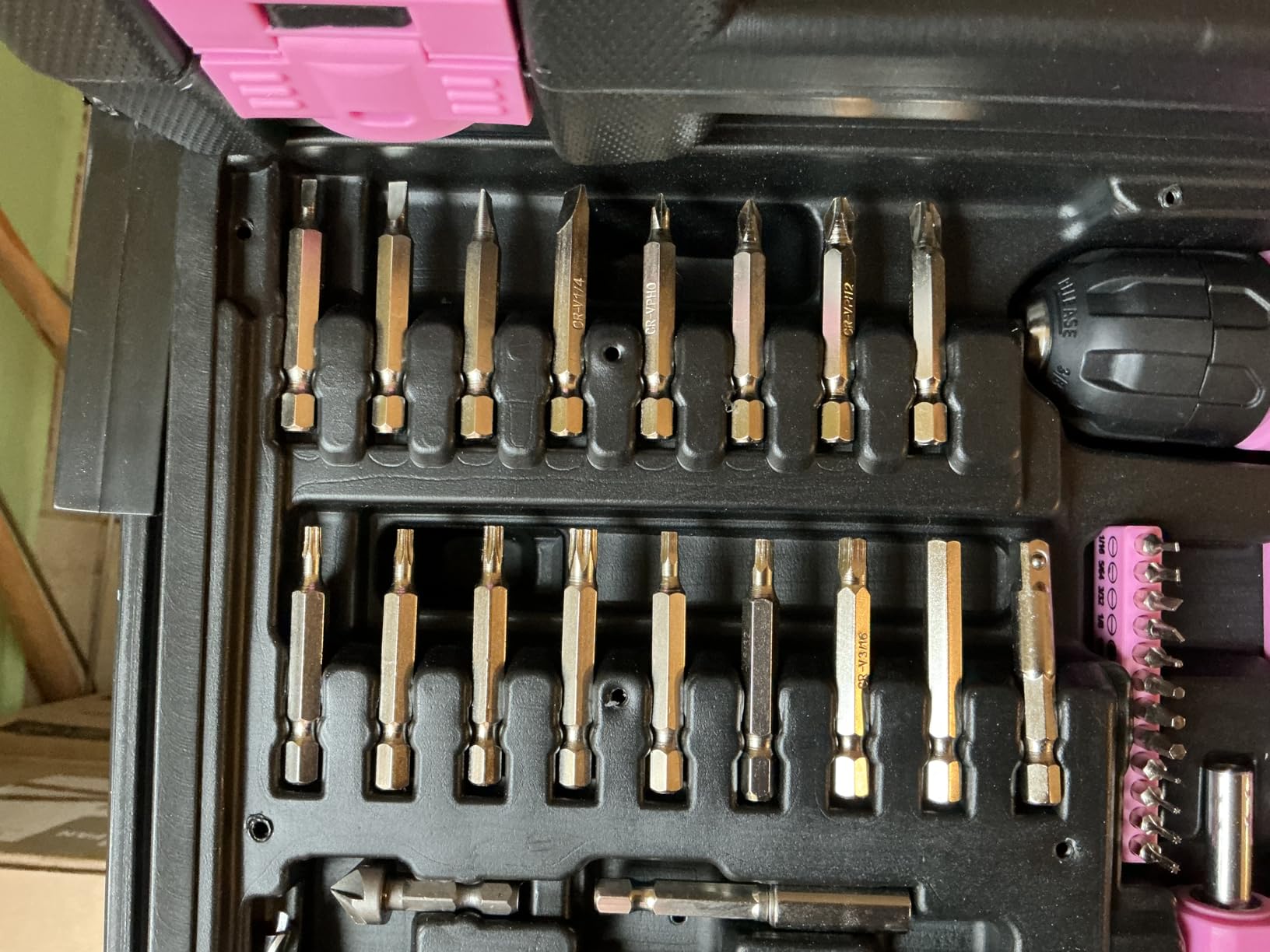 DEKOPRO TOOL KIT kit d’outils 238 pièces rose avec perceuse 12 V