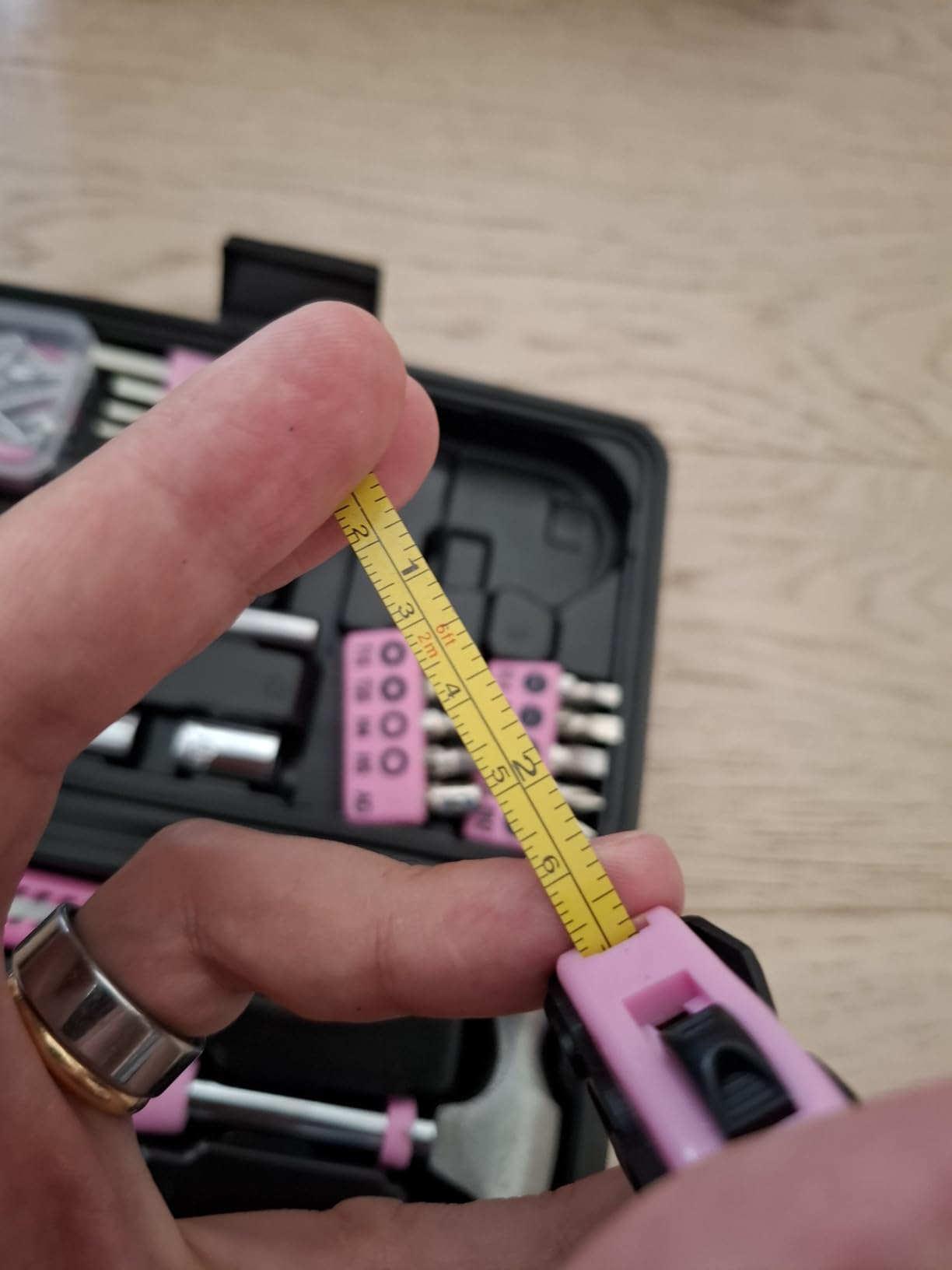 DEKOPRO TOOL KIT boîte à outils 62 pièces rose
