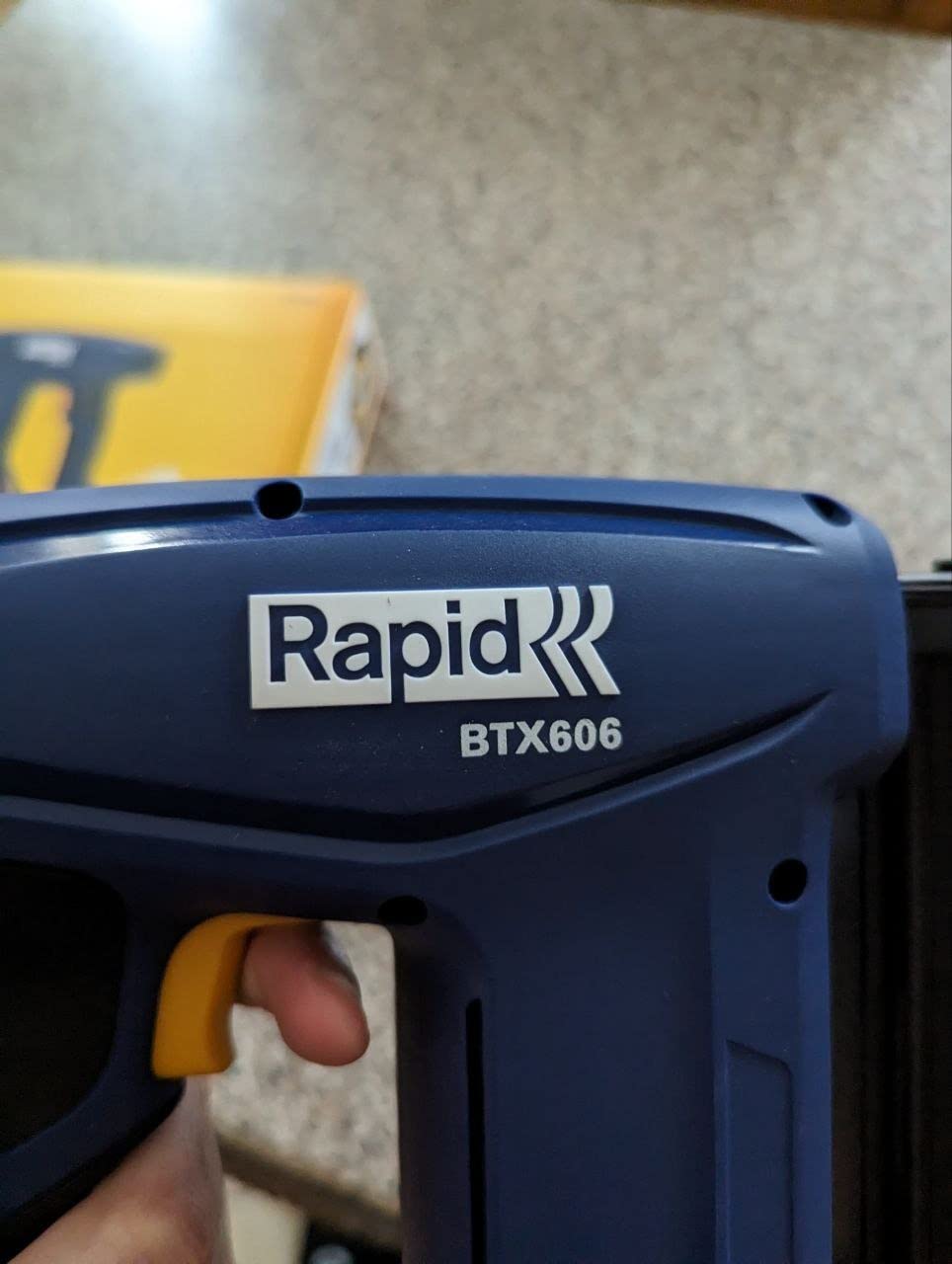 Rapid’os 16 Agrafage BTX606 agrafeuse-cloueuse sans fil 18 V sans batterie