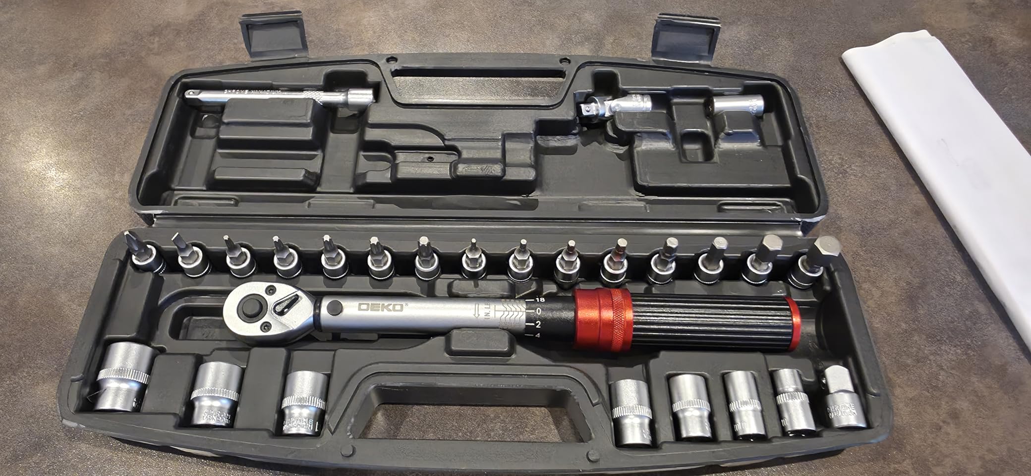 DEKOPRO SOCKET SET clé dynamométrique 3/8″ 5–50 lb-ft précision ±3 %