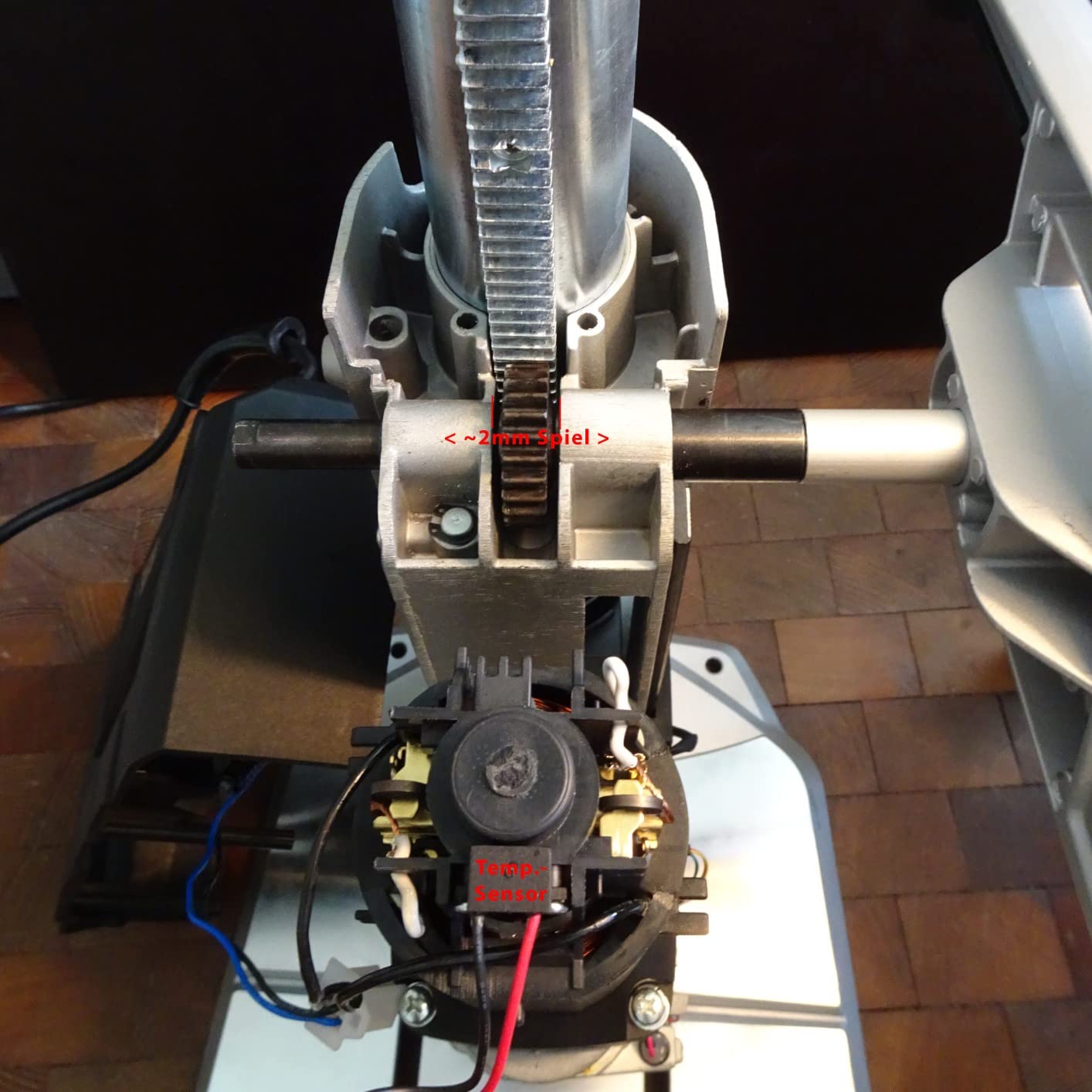 Scheppach ST Series DP60 SE perceuse d’établi 710 W avec écran numérique