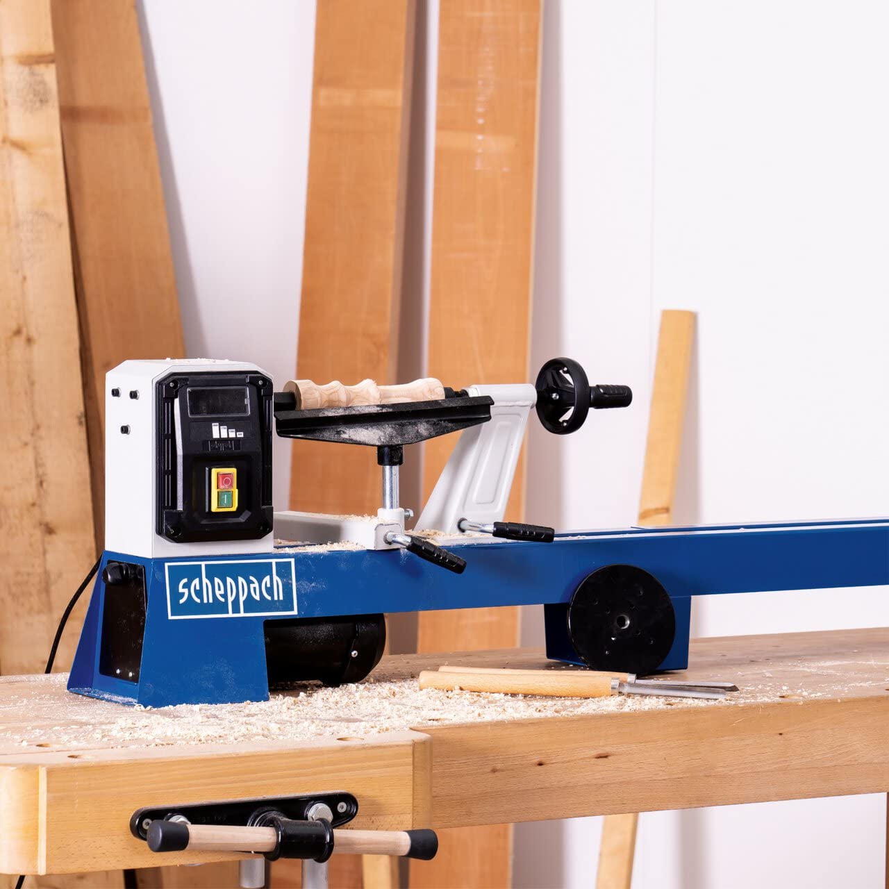 Scheppach DMT Series DM1100T tour à bois 400 W, 4 vitesses, 1000 mm