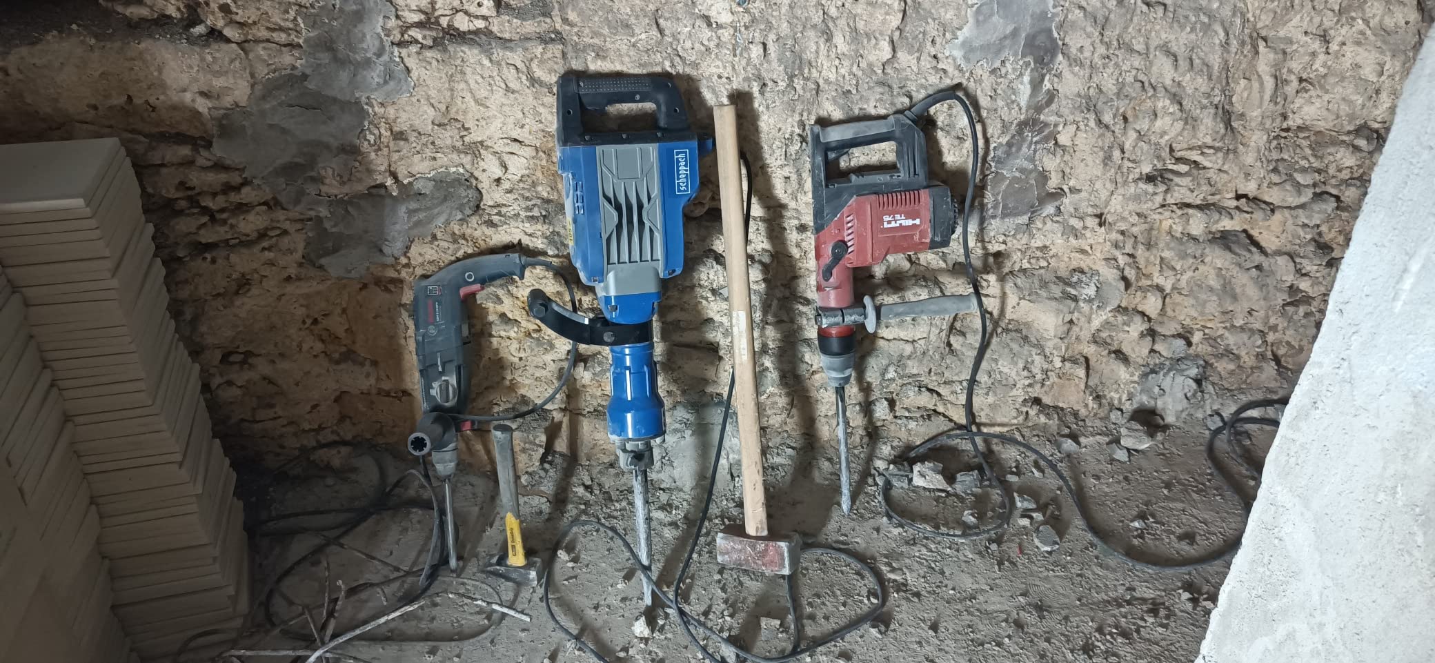 Scheppach ST Series AB1900 marteau piqueur 60 J avec mallette