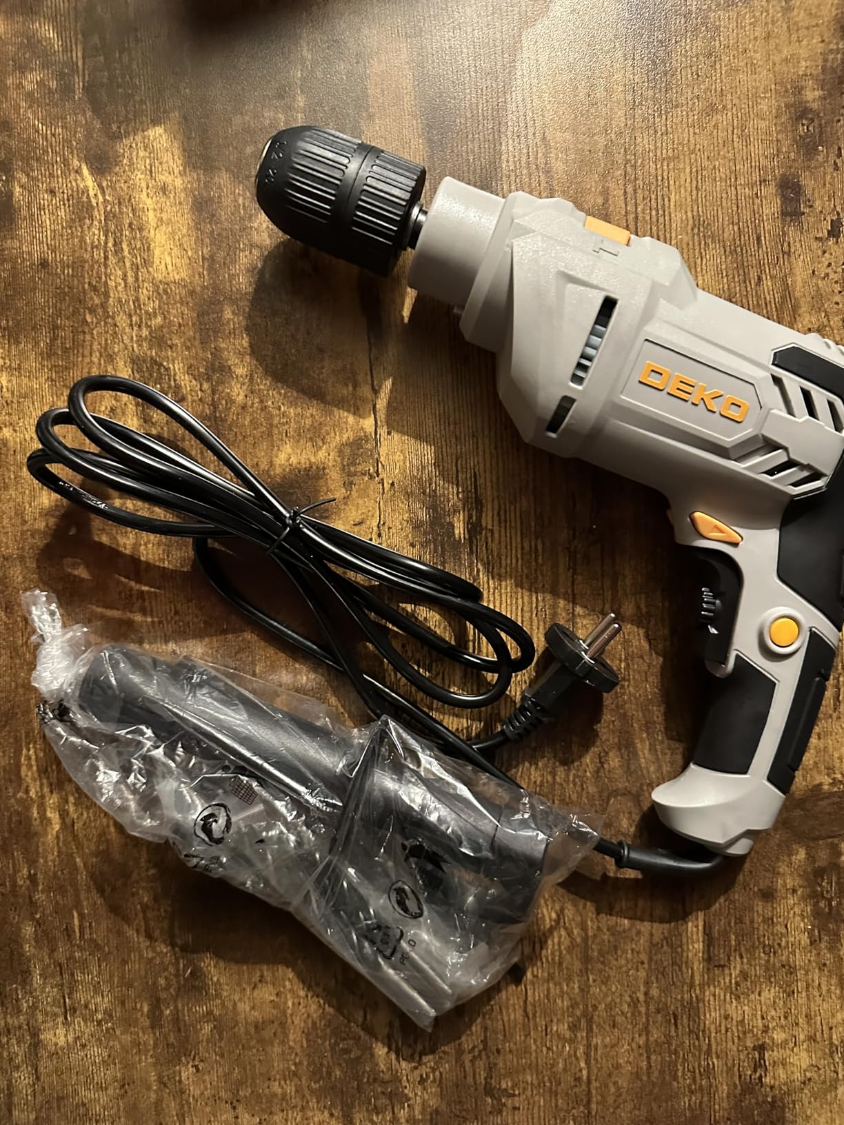 DEKOPRO POWER TOOLS perceuse à percussion 710 W avec 12 mèches
