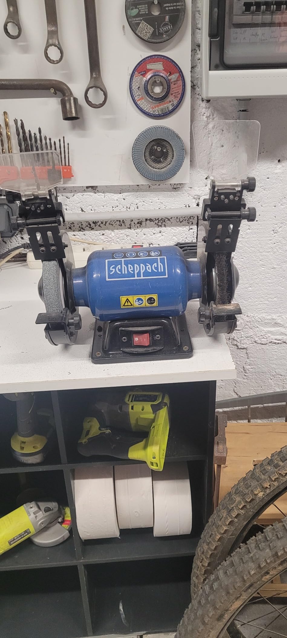Scheppach BSM Series SM150LB touret mixte 400 W, meules 150 mm