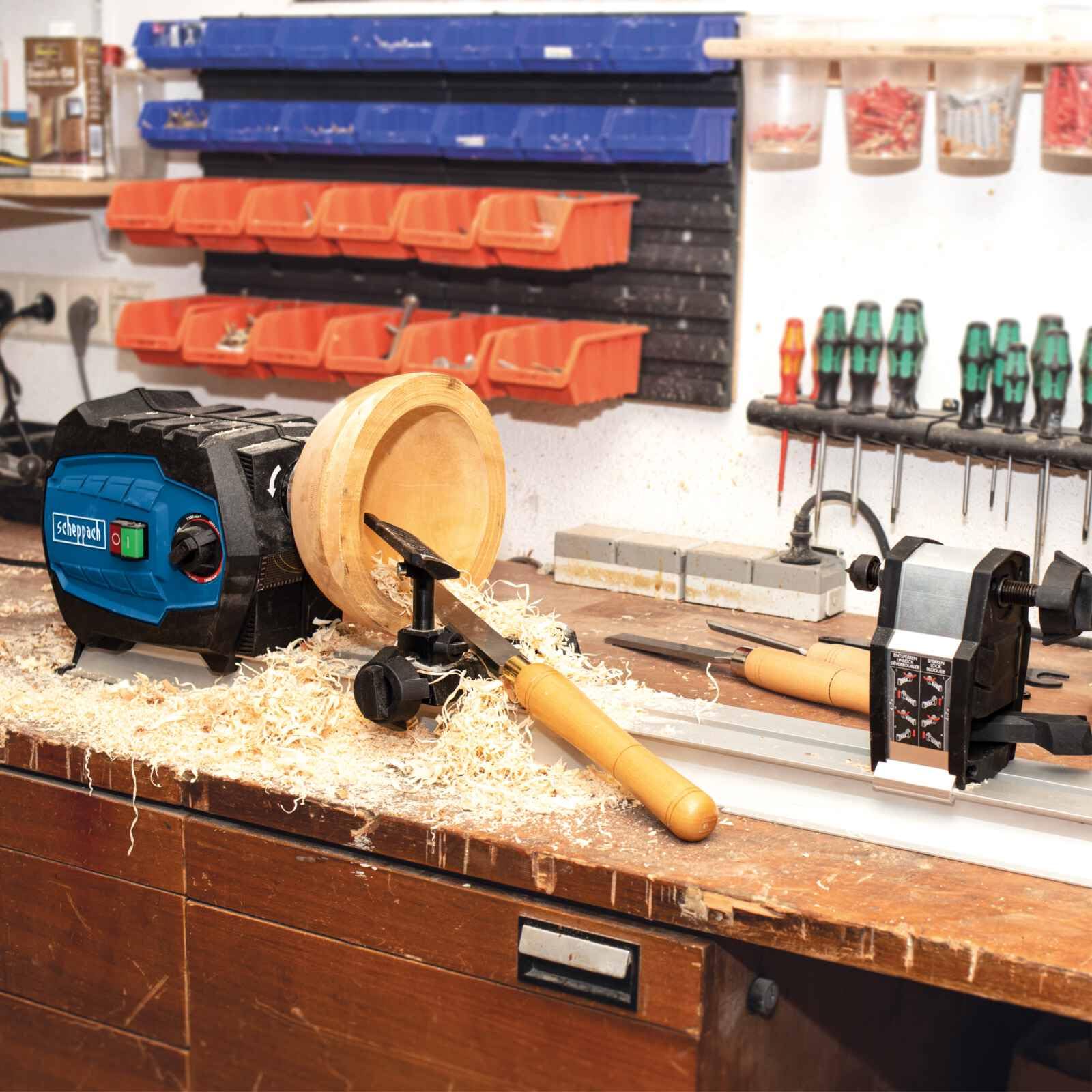Scheppach DMV Series DM600VARIO tour à bois 550 W vitesse réglable