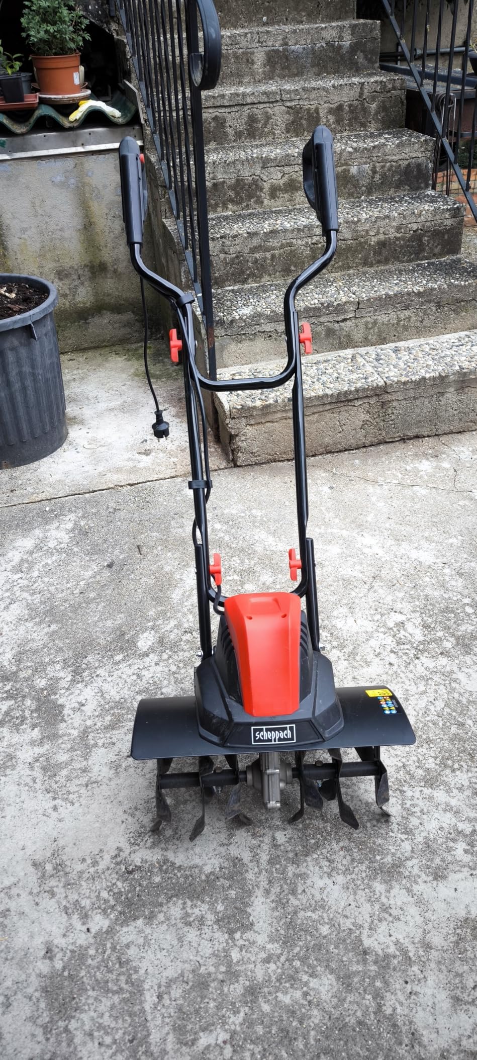 Scheppach KG Series MTE460 motobineuse électrique 1500 W 24 couteaux