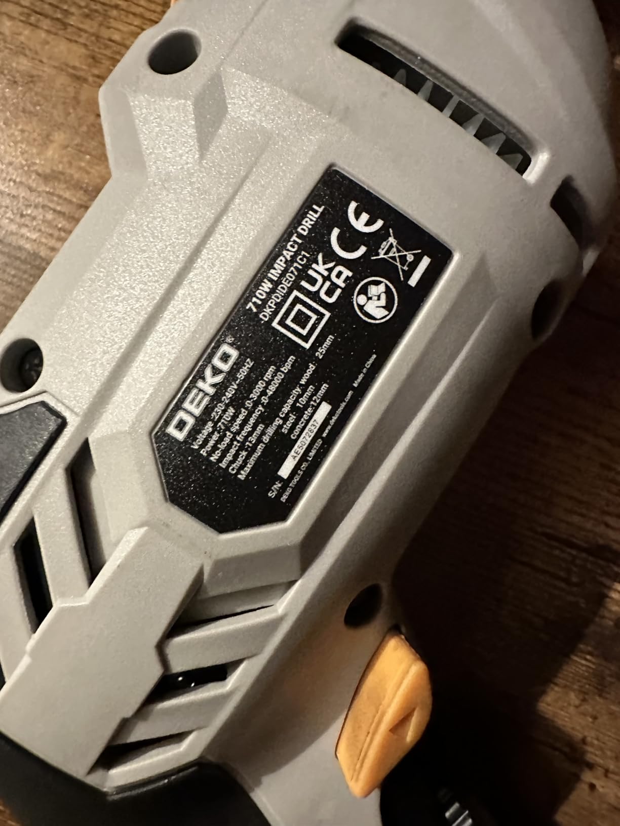 DEKOPRO POWER TOOLS perceuse à percussion 710 W avec 12 mèches