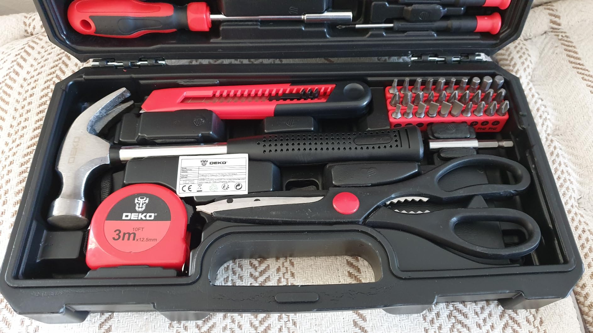 DEKOPRO TOOL KIT TZ62 coffret à outils 62 pièces vert