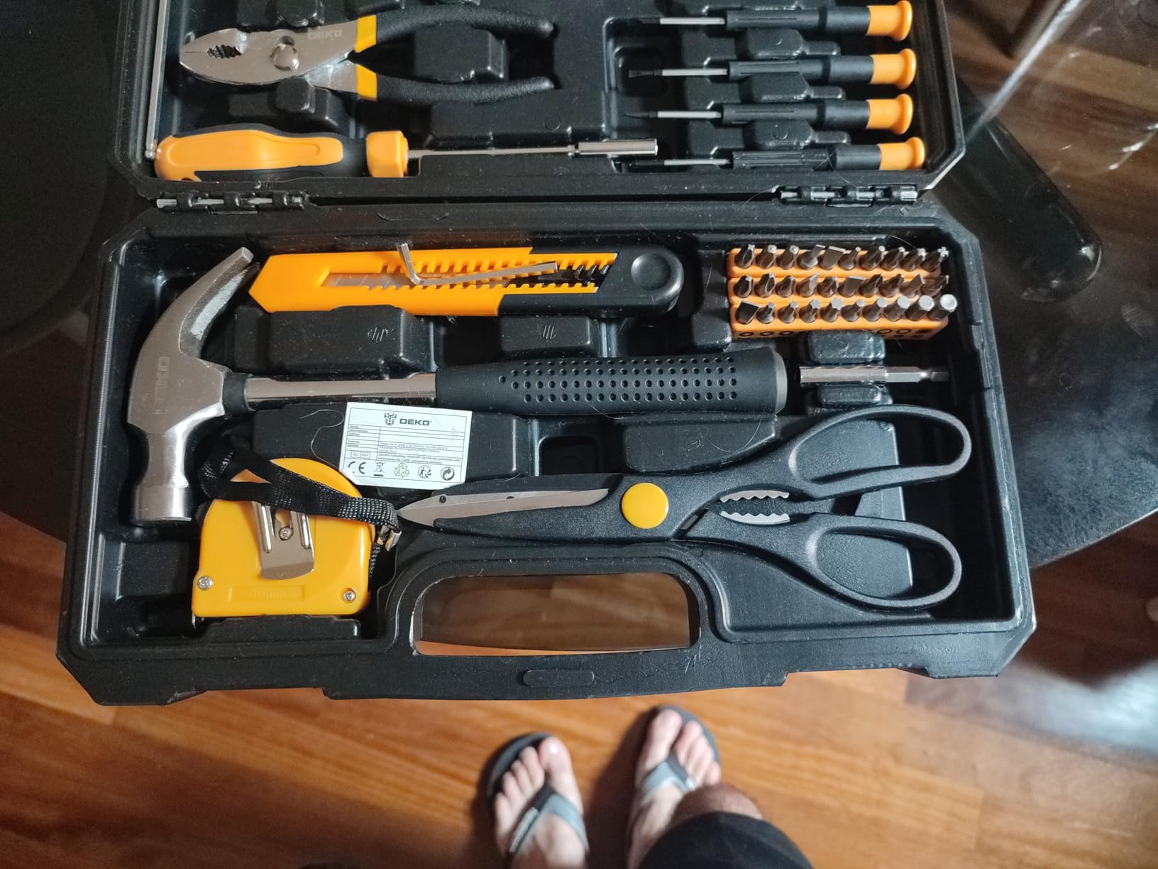 DEKOPRO TOOL KIT boîte à outils 62 pièces, jaune