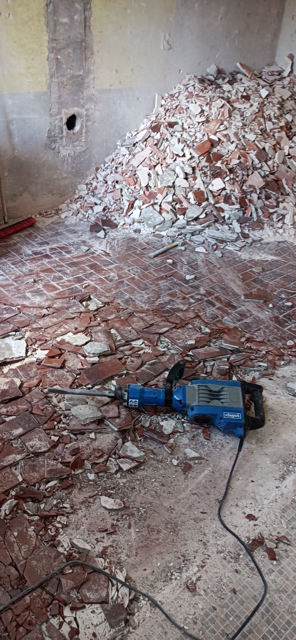 Scheppach ST Series AB1900 marteau piqueur 60 J avec mallette