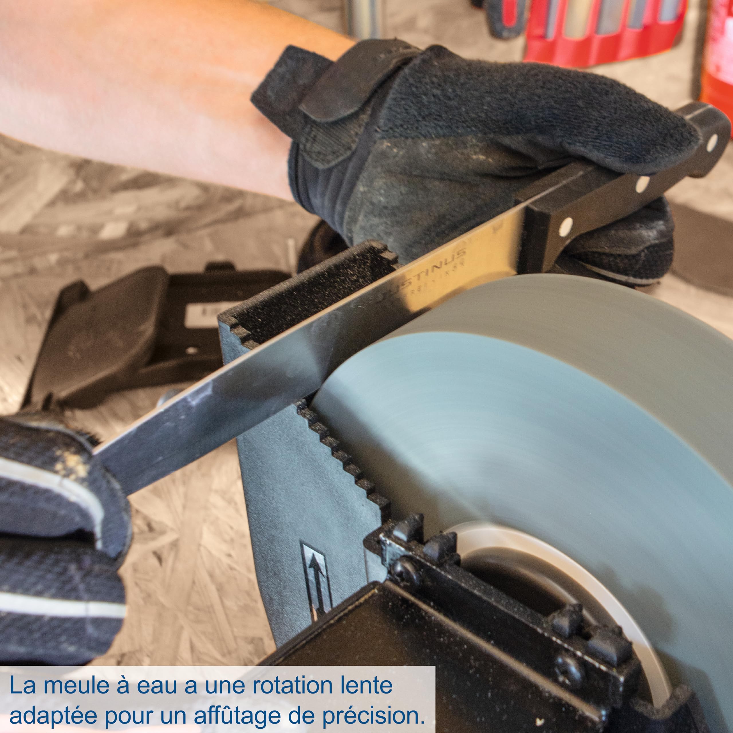 Scheppach BSM Series BG200W touret mixte 250 W à meule à eau