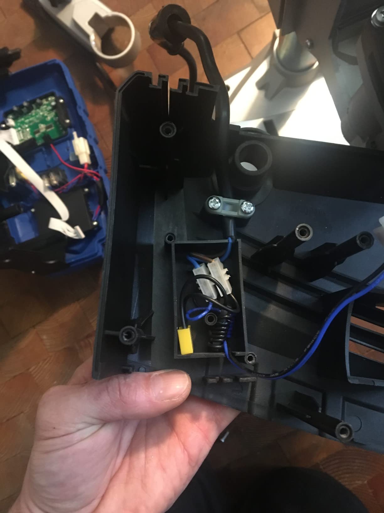 Scheppach ST Series DP60 SE perceuse d’établi 710 W avec écran numérique