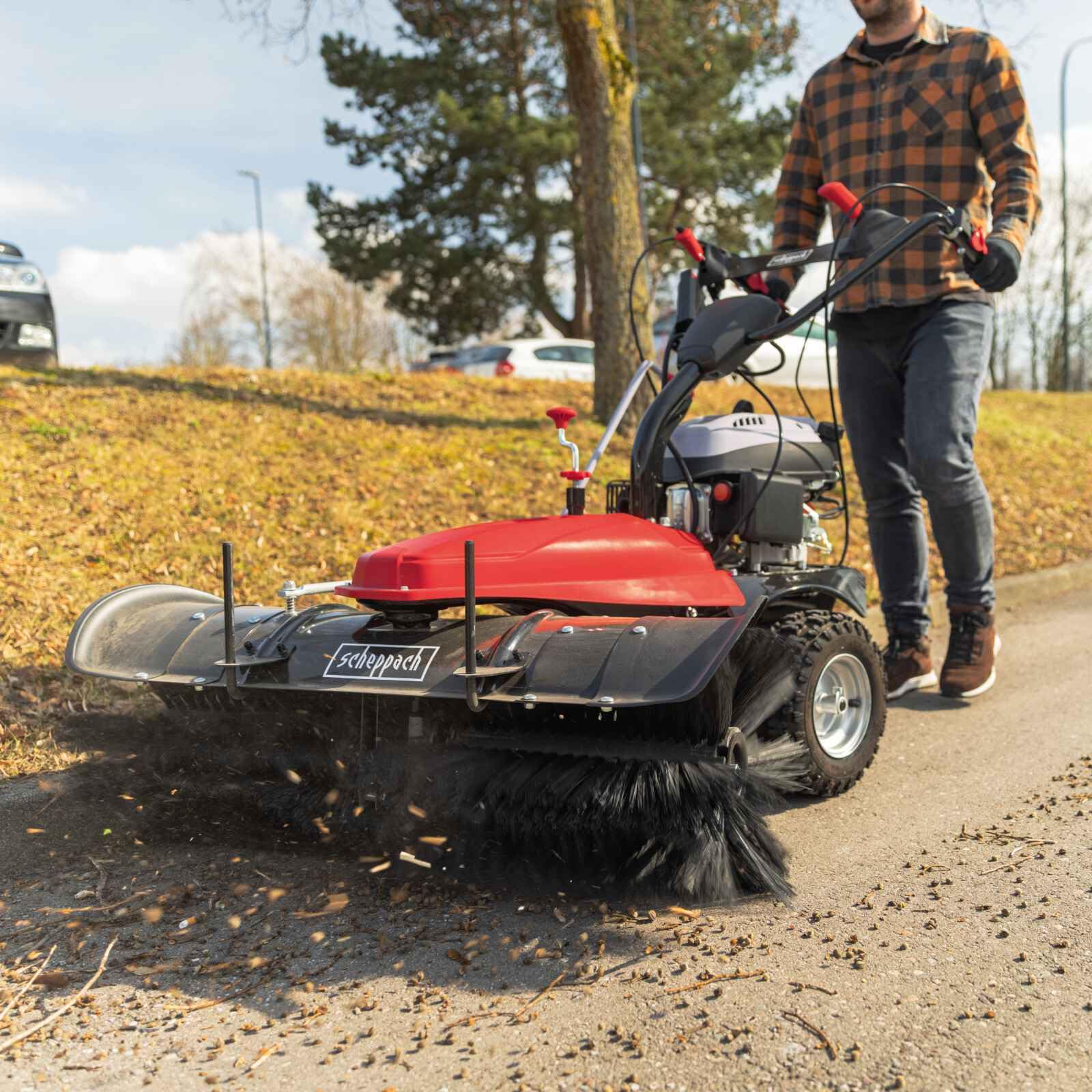 Scheppach KG Series SC2200PE balayeuse autotractée lame à neige et bac