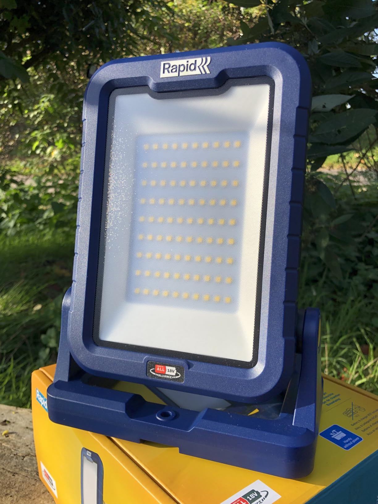 Rapid’os 16 Lampes de Chantier BWL2400 projecteur LED 18 V 2400 lumens