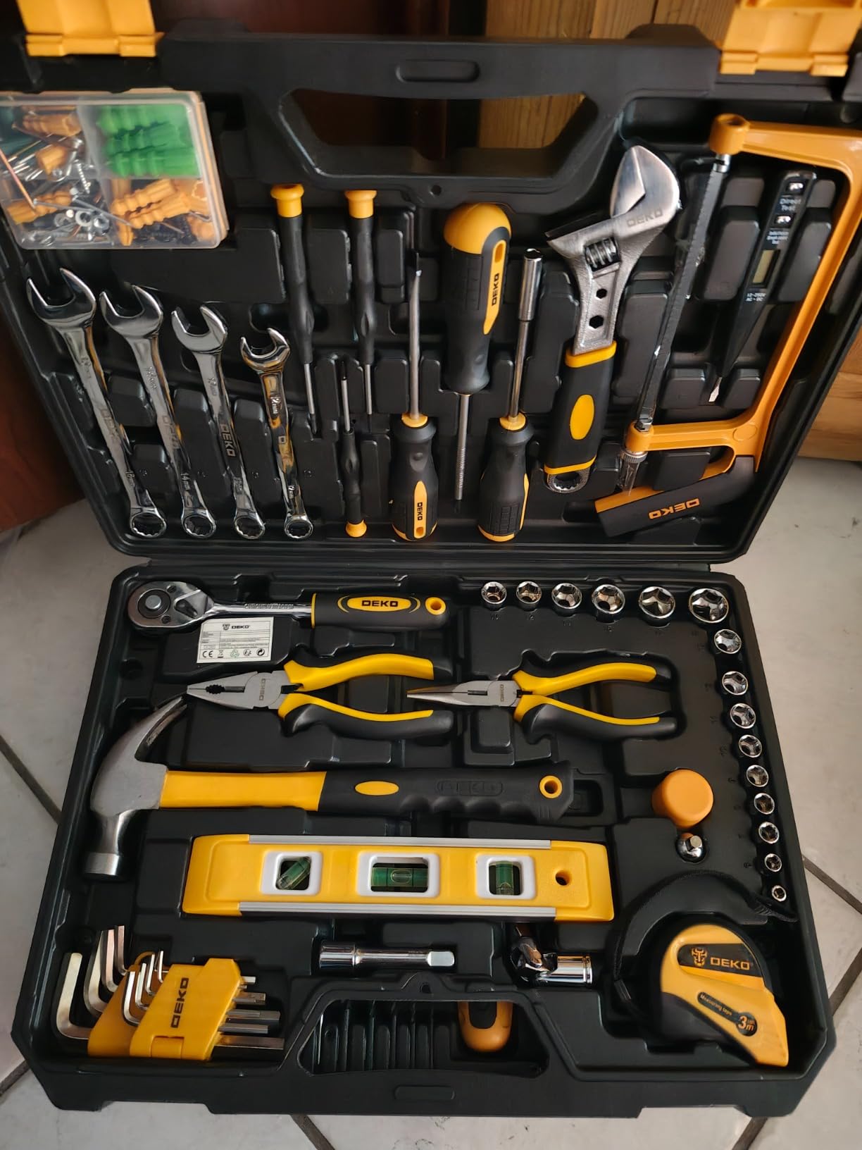 DEKOPRO TOOL KIT Coffret à outils 238 pièces avec perceuse 12 V gris