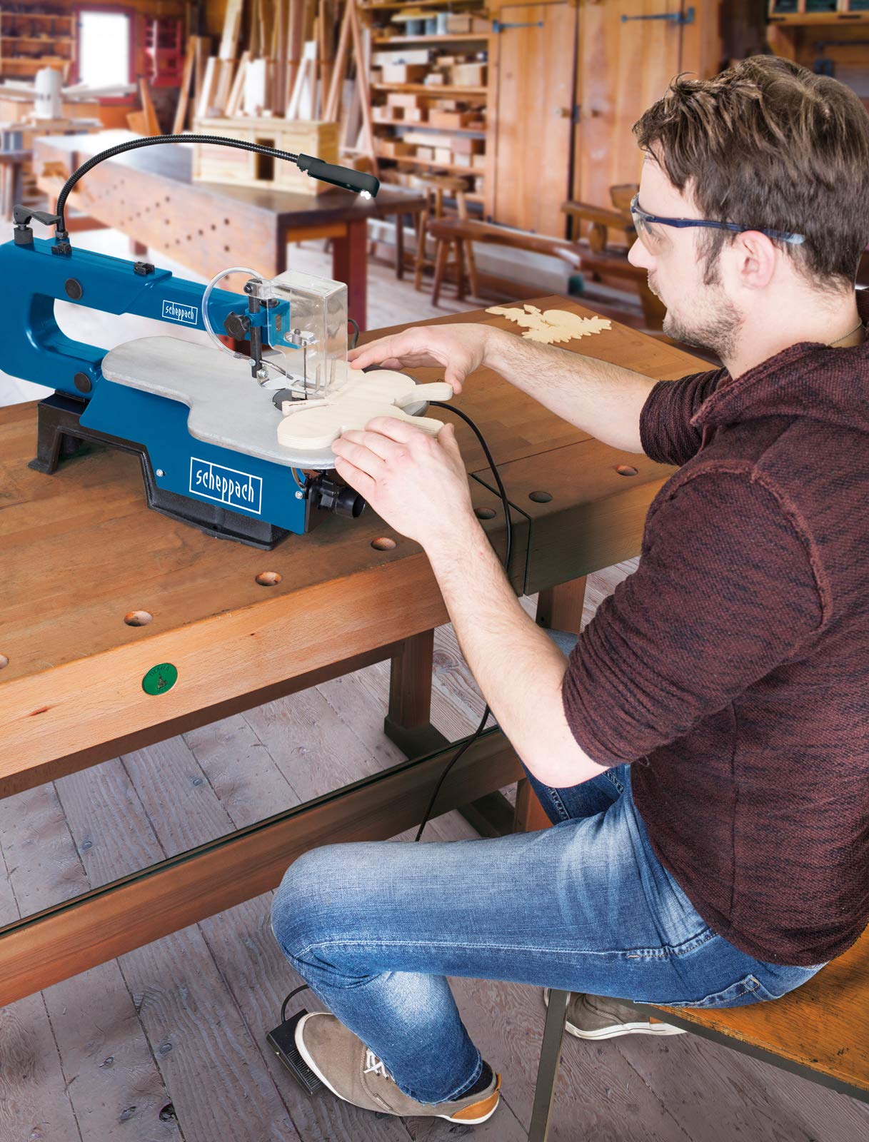 Scheppach BS Series Deco-XL scie à chantourner 125 W, avec pédale