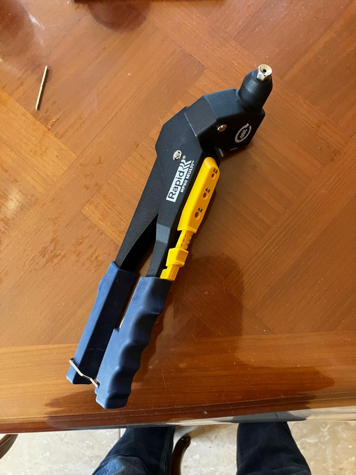 Rapid’os 16 Rivetage RP60 Multi pince à riveter tête pivotante