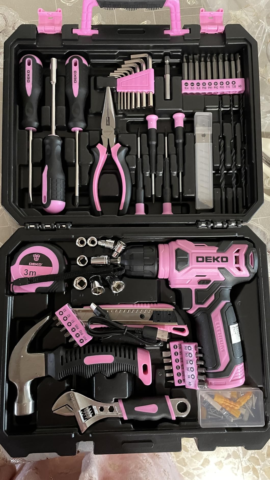 DEKOPRO TOOL KIT kit d’outils 126 pièces bleu gris avec perceuse 8 V