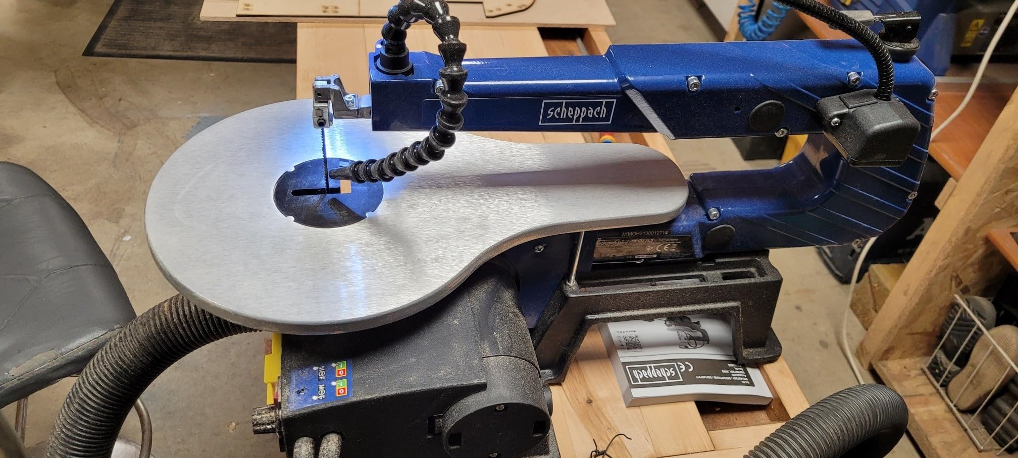 Scheppach BS Series DECO-XLS scie à chantourner 120 W, vitesse variable
