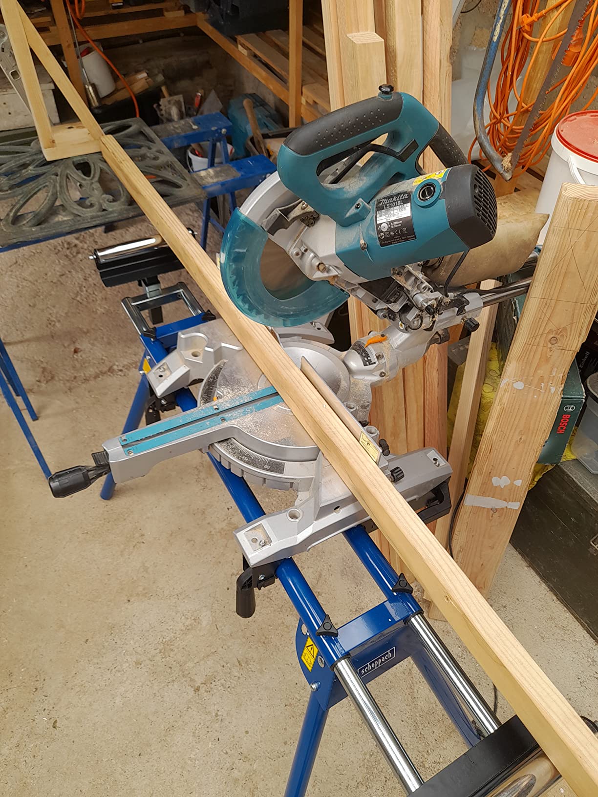 Scheppach HM Series UMF1600 support de scie à onglet réglable