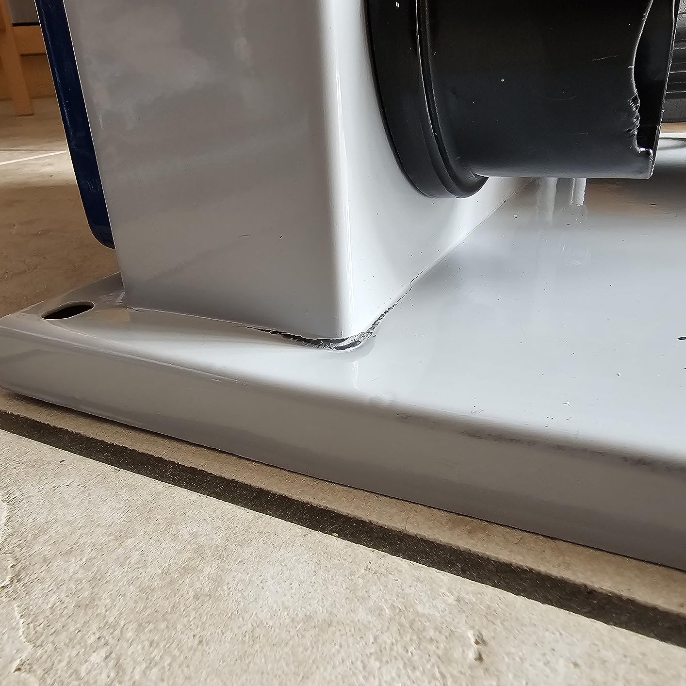Scheppach HBS Series HBS261 scie à ruban avec lame de rechange incluse 500 W