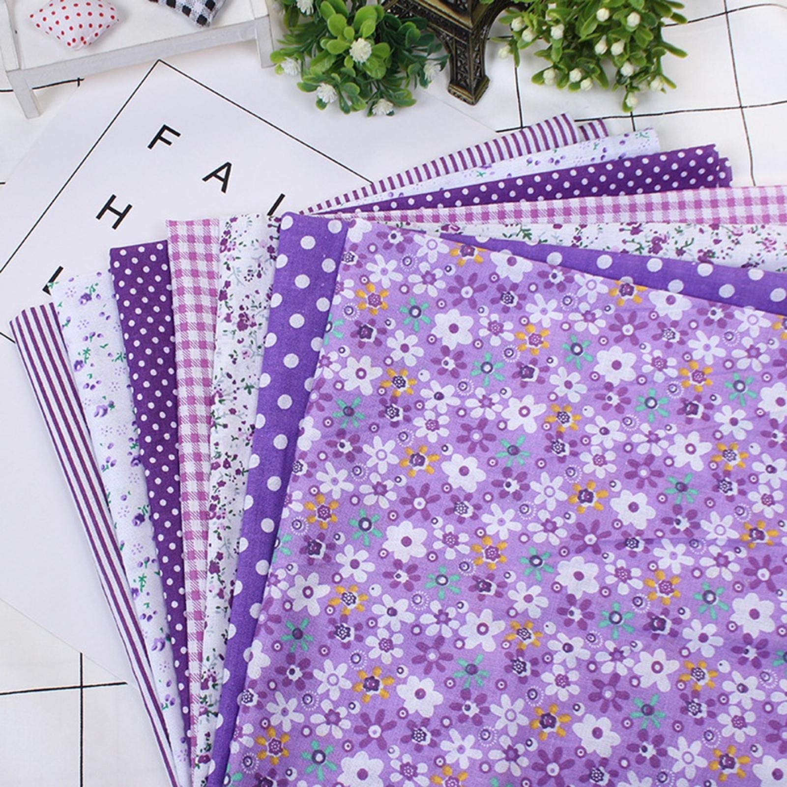 Omabeta Toys & Games tissu en coton matelassé floral 7 carrés violets 25 x 25 cm