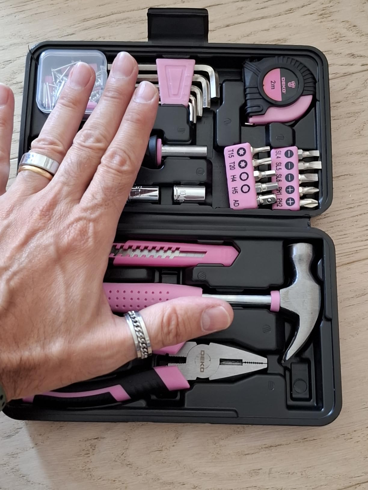 DEKOPRO TOOL KIT boîte à outils 62 pièces rose